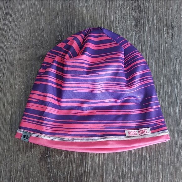 Top of the World Pink/Purple Boise State Broncos Reversible Beanie Skull Cap - Picture 1 of 5
